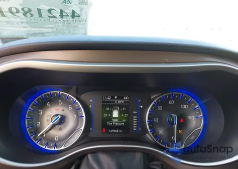 2018 Chrysler Pacifica Touring L z USA, uszkodzony, nr VIN 2C4RC1BG4JR246538